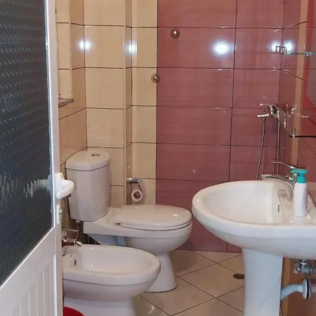 Апартаменты Collaku Apartment's *