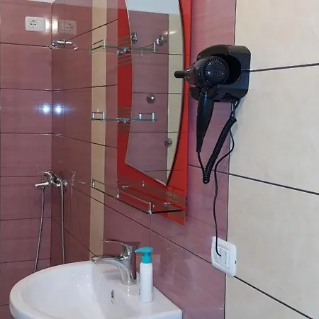 Collaku Apartment's * Влёра