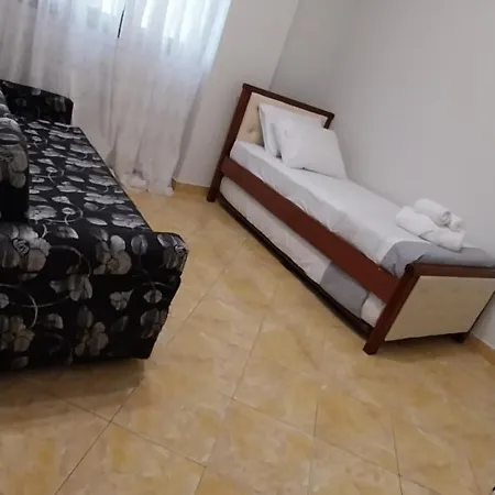 Collaku Apartment's Appartamento *