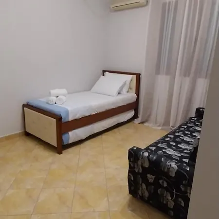 Collaku Apartment's *